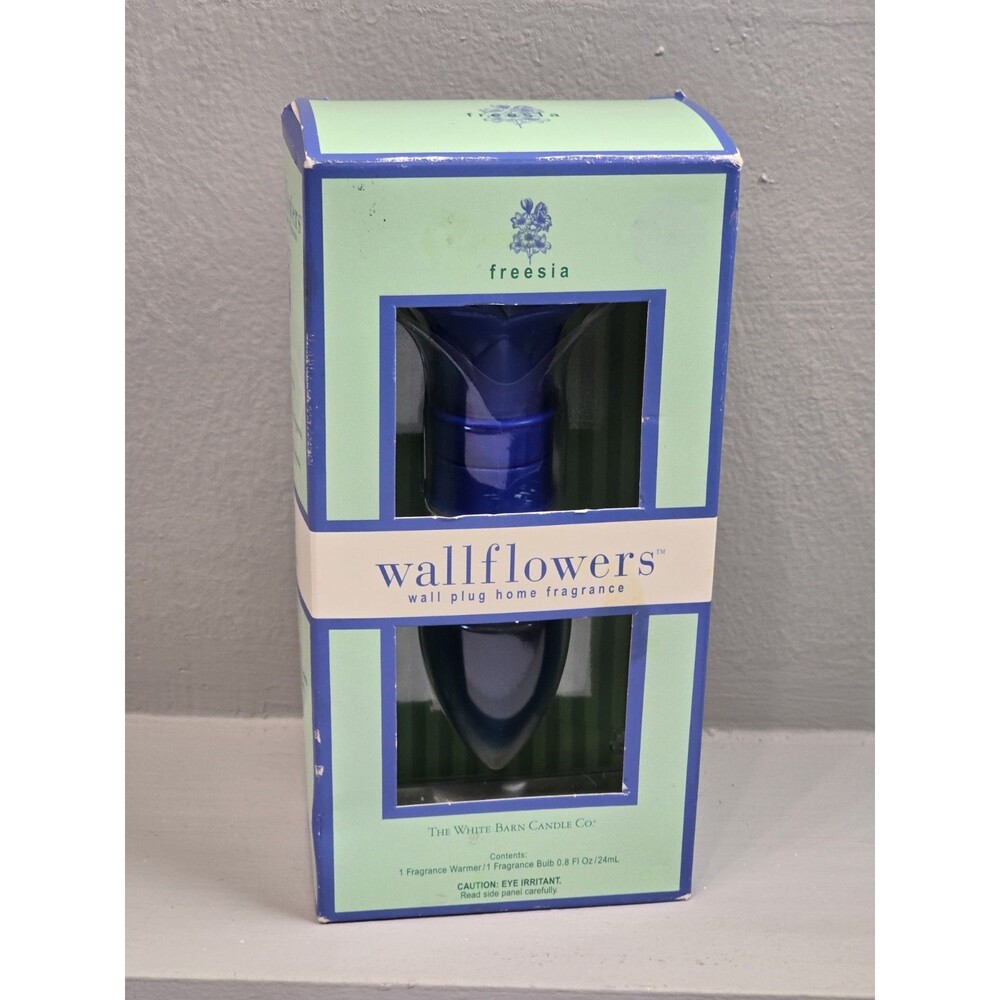 White Barn Candle Company Wallflowers Flower Warmer And Fressia Refill New Plug